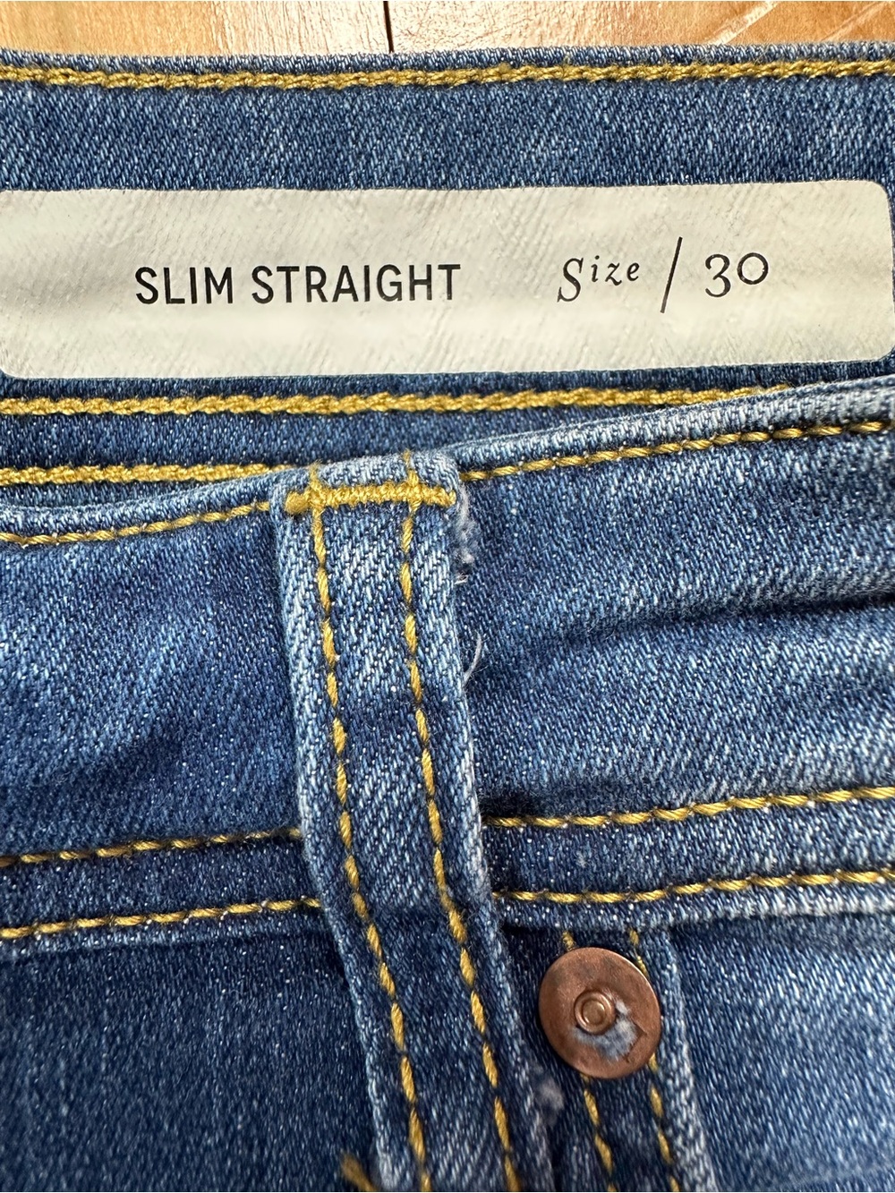 Pilcro Straight Slim Raw Hem Medium Wash Jeans Women’s 30 - Picture 4 of 6